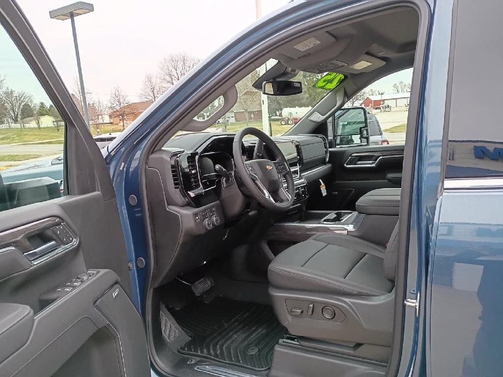 2025 Chevrolet Silverado 2500 HD LTZ