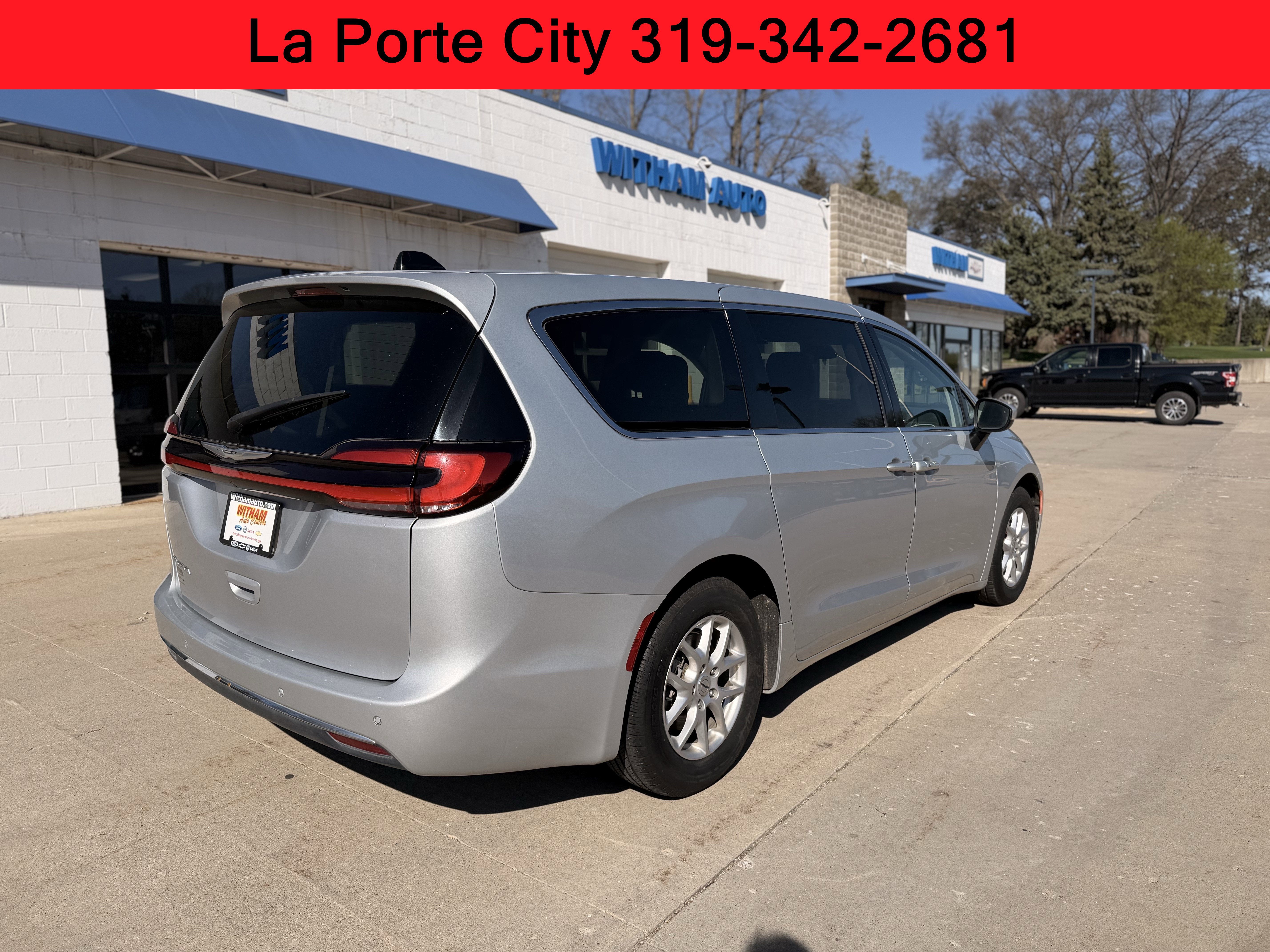 2023 Chrysler Pacifica Touring L