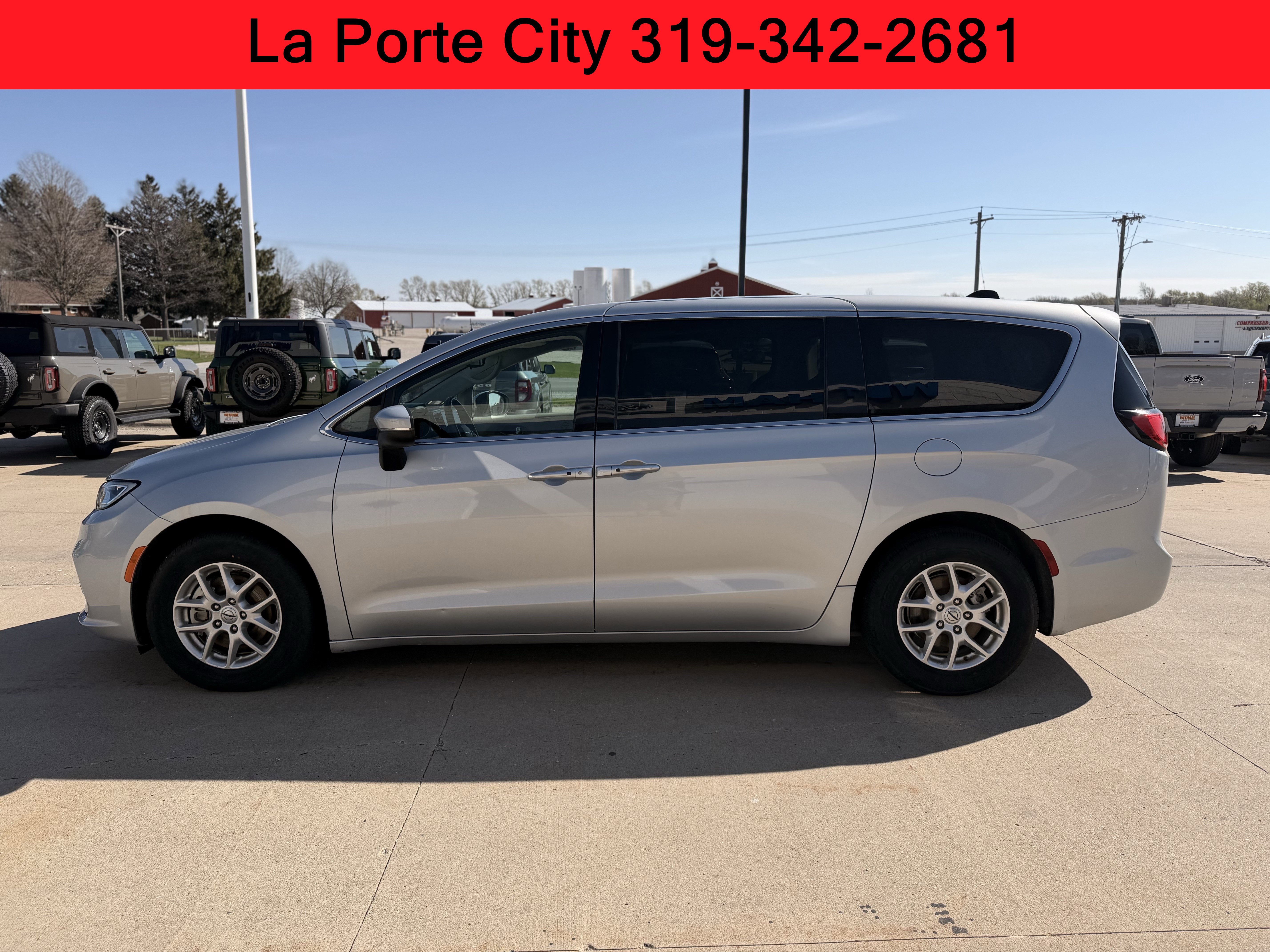 2023 Chrysler Pacifica Touring L