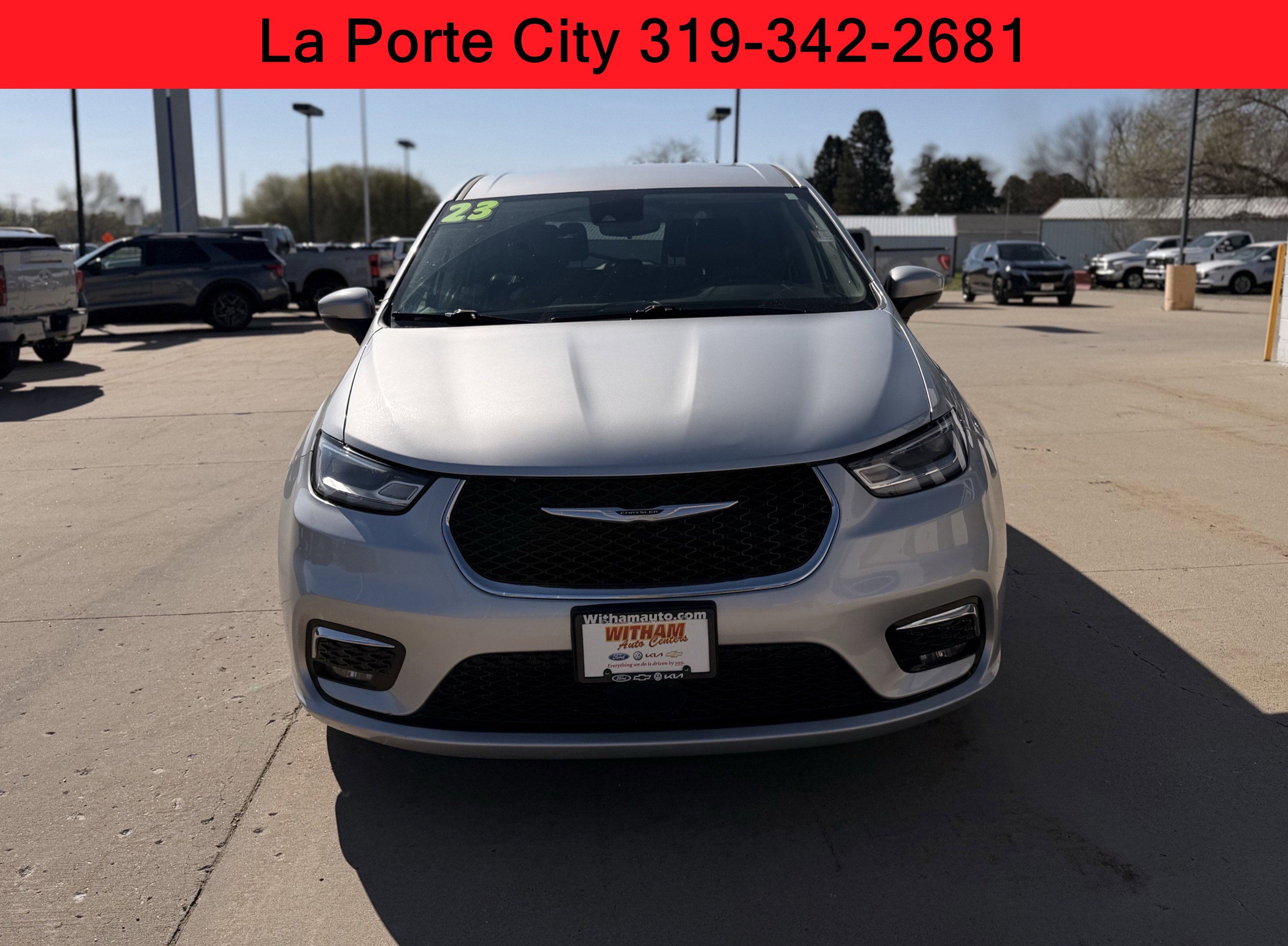 2023 Chrysler Pacifica Touring L