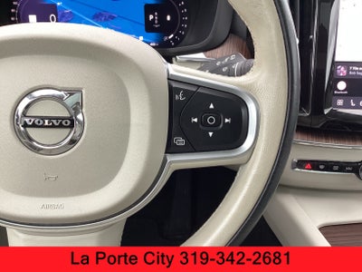 2022 Volvo XC60 Momentum