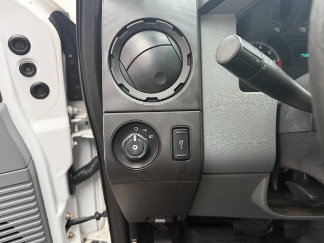 2011 Ford Super Duty F-350 SRW Base