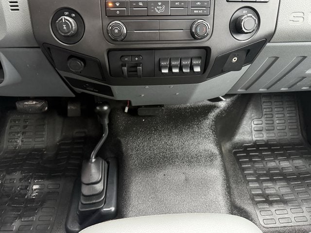 2011 Ford Super Duty F-350 SRW Base