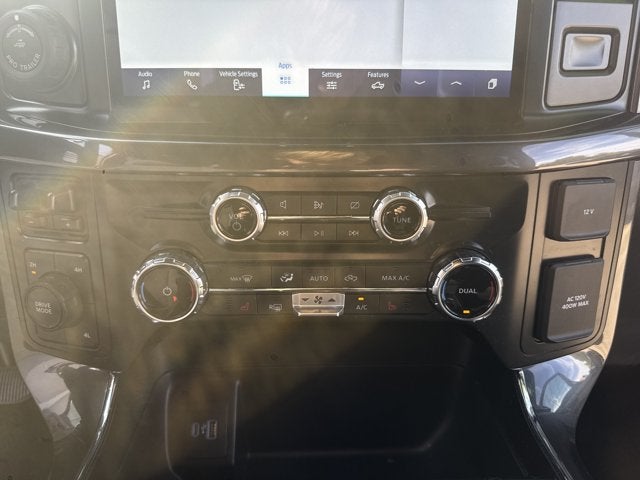 2022 Ford F-150 Base