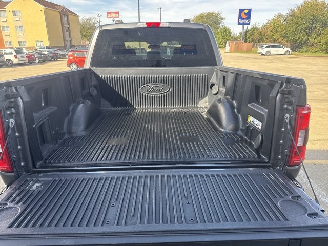 2022 Ford F-150 Base