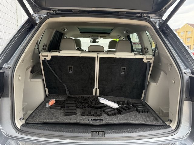 2024 Volkswagen Atlas 2.0T SEL Premium R-Line