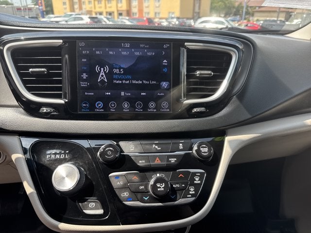 2020 Chrysler Pacifica Touring L Plus