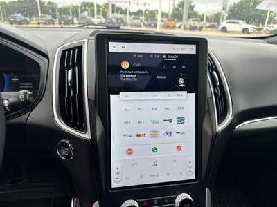 2023 Ford Edge Base