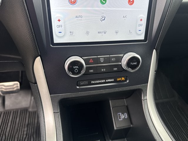 2023 Ford Edge Base