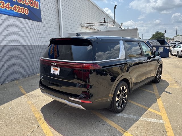2024 Kia Carnival EX