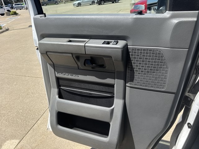 2012 Ford Econoline Commercial Cutaway Base
