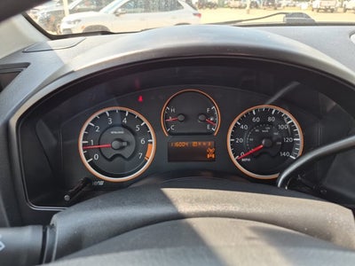 2014 Nissan Titan Base