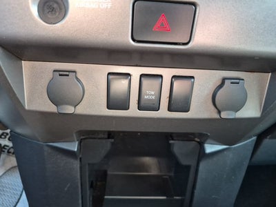 2014 Nissan Titan Base
