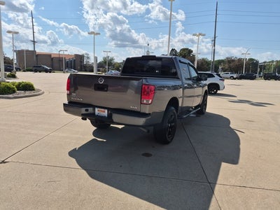 2014 Nissan Titan Base