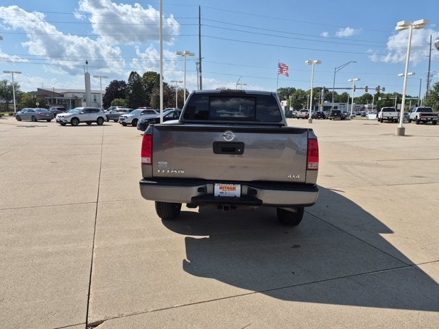 2014 Nissan Titan Base