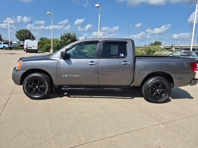 2014 Nissan Titan Base