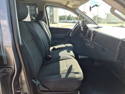 2014 Nissan Titan Base