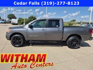 2014 Nissan Titan Base