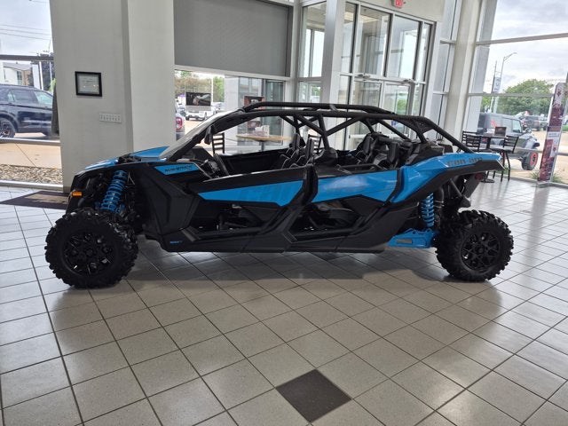 2021 CAN-AM 7UMC Base