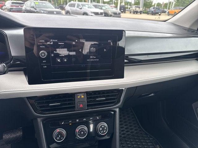 2025 Volkswagen Taos S