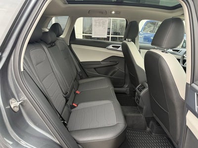 2025 Volkswagen Taos SE