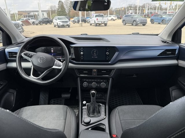 2024 Volkswagen Taos SE