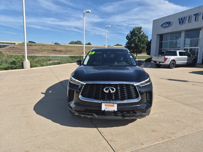 2023 INFINITI QX60 LUXE